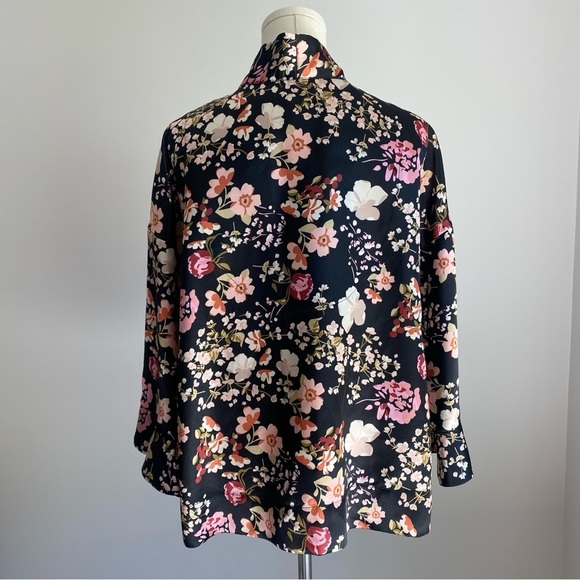 byTiMo Tie Neck Floral Print Satin Blouse Top Pussycat Bow Size M - Picture 10 of 13